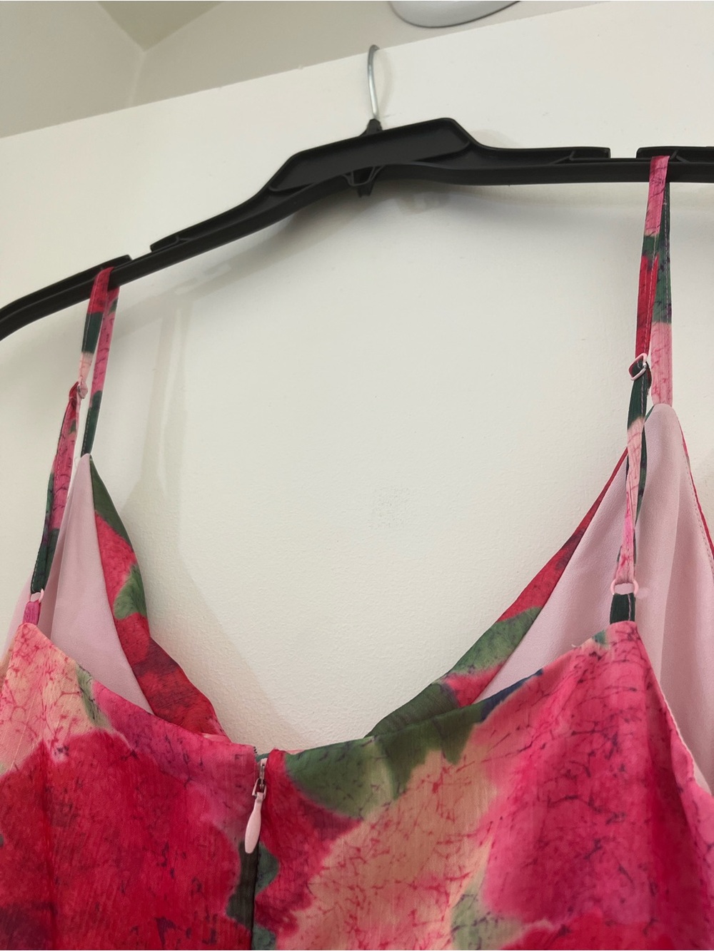 Louna floral cowl neck dress - Picture 2 of 16